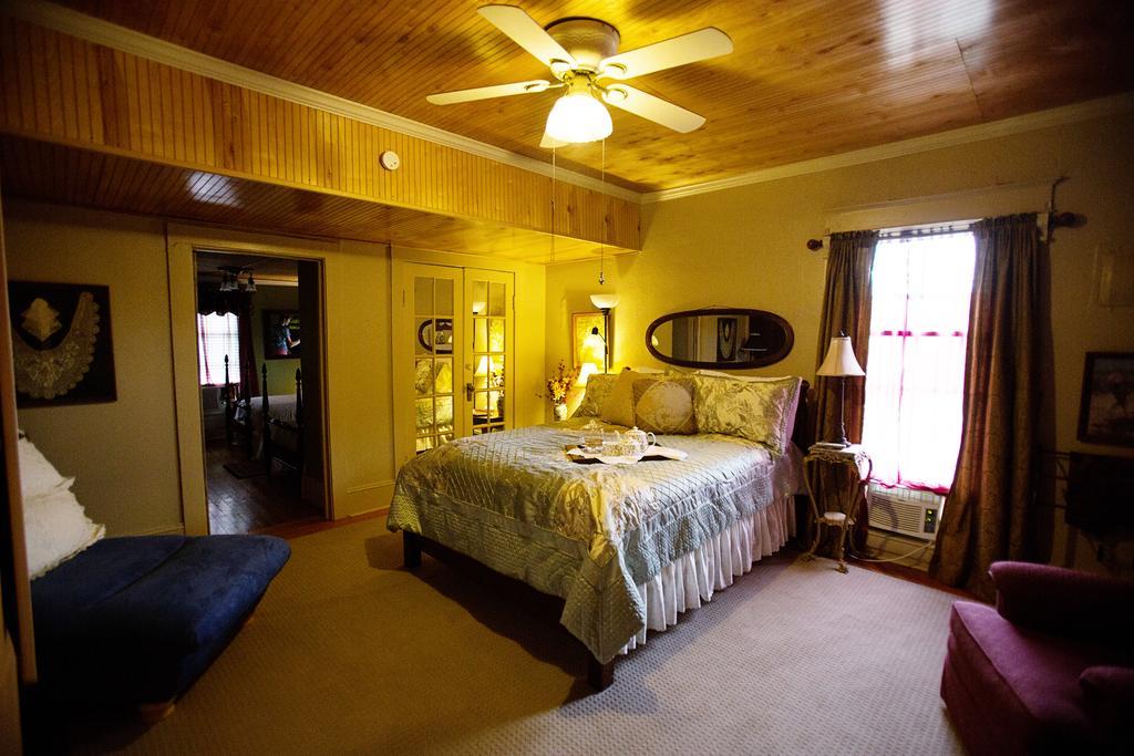 Bees B & B-V Mount Airy Værelse billede